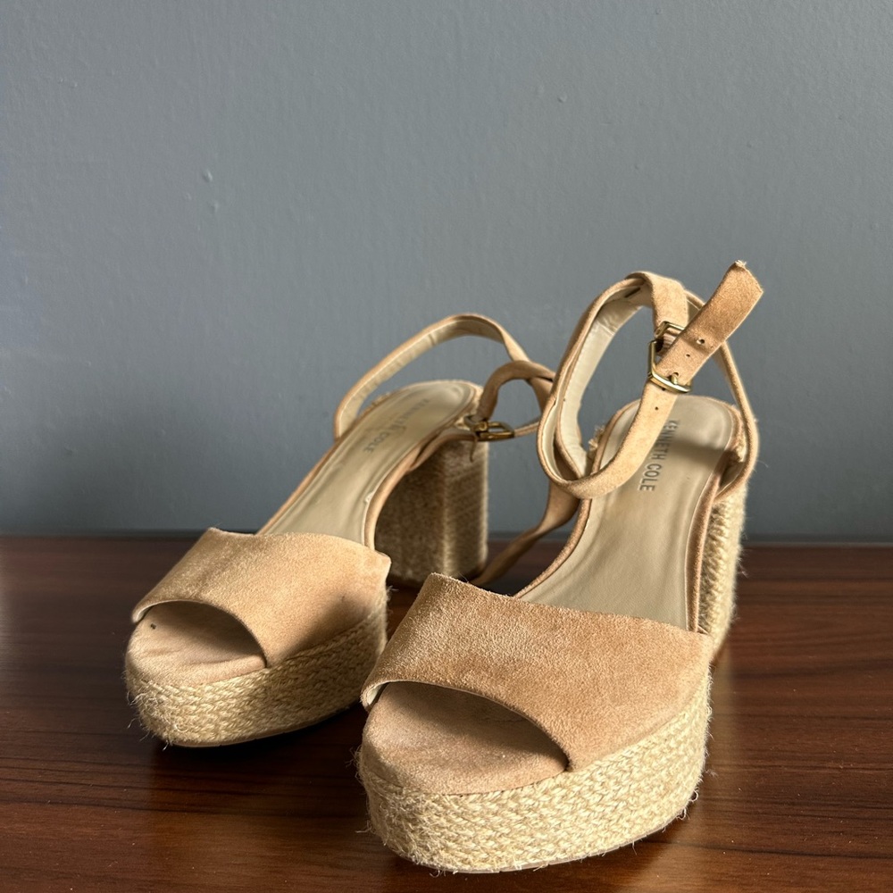 Women's Tan Platform Sandals